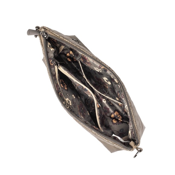 Lug Shiplap RFID Wristlet Pouch Metallic Sugarplum NWT - Picture 16 of 16